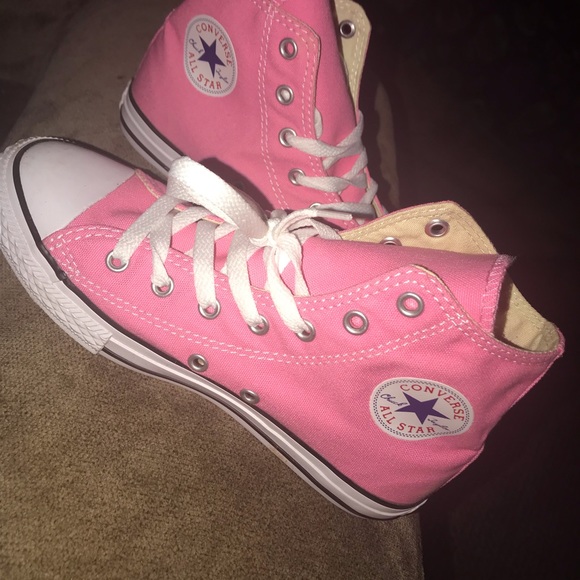 Converse Tennis Shoes - Picture 2 of 3